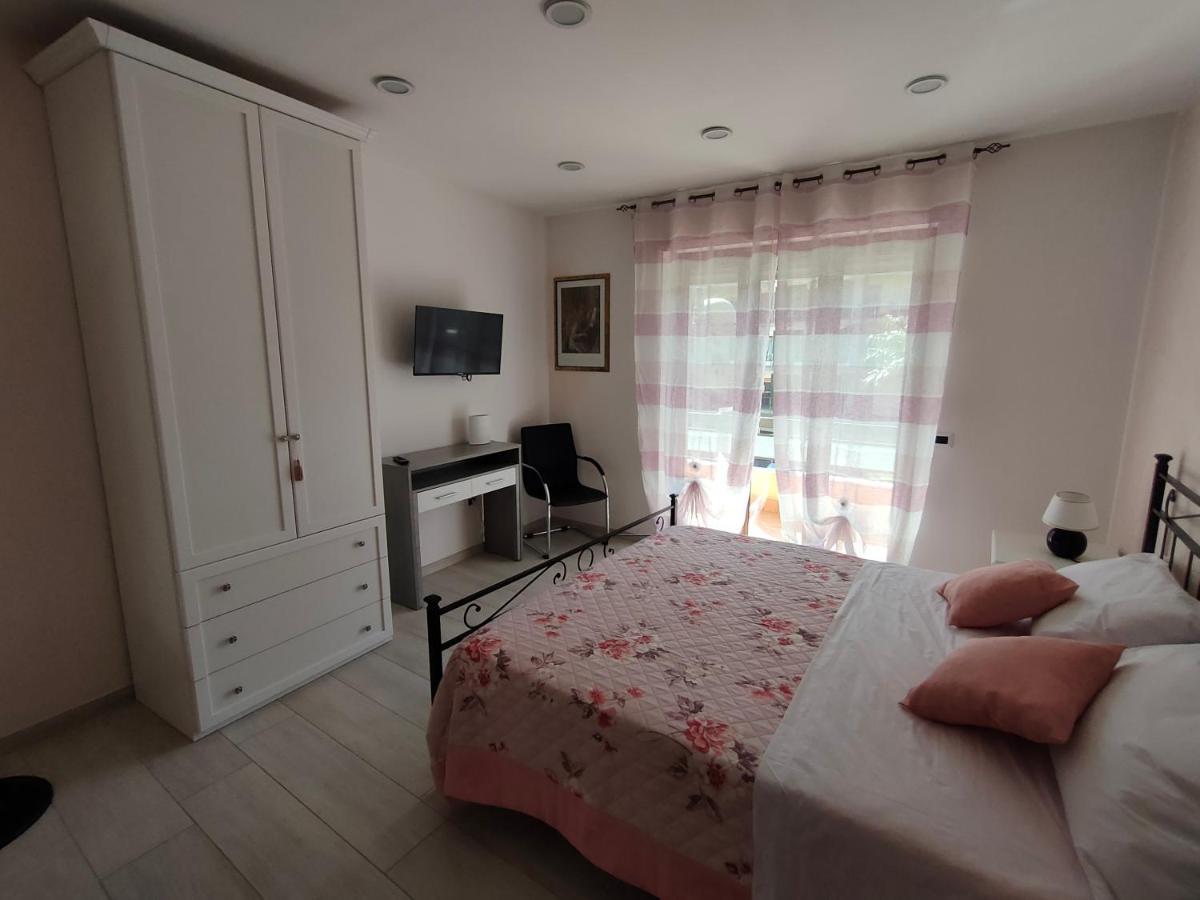 Bed And Breakfast Europe11 Castellammare di Stabia Exterior foto